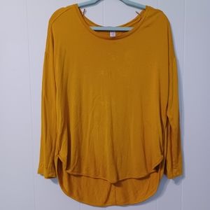 ✨️Womens mustard yellow long sleeve tee